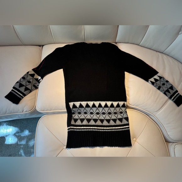 Bisou Deve Sweater - Picture 2 of 7